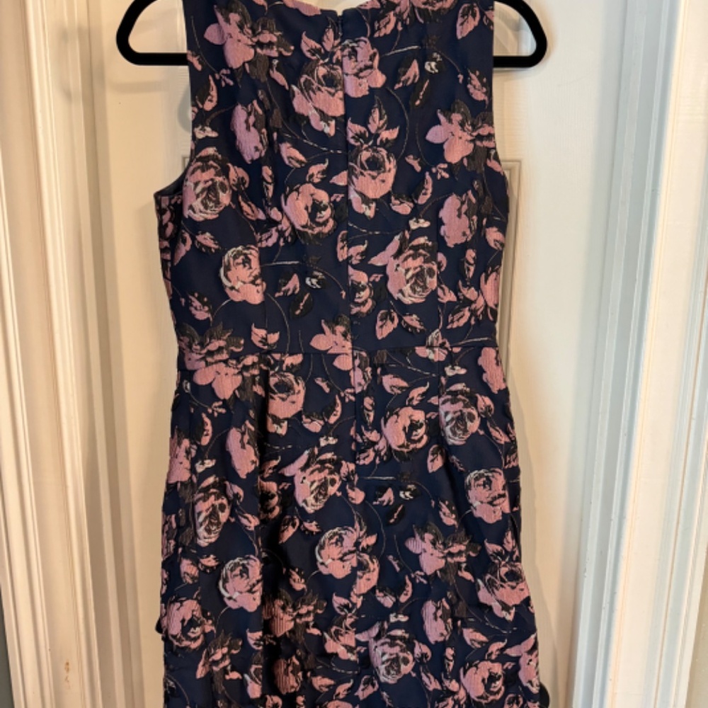 Vince Cameo size 8 fully lined, navy and pink dress